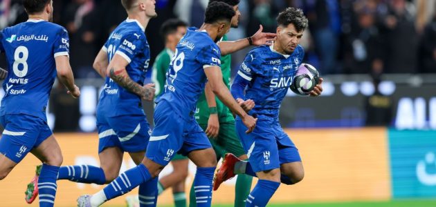 مدرب الهلال الأسبق يقتحم سباق خلافة جيسوس